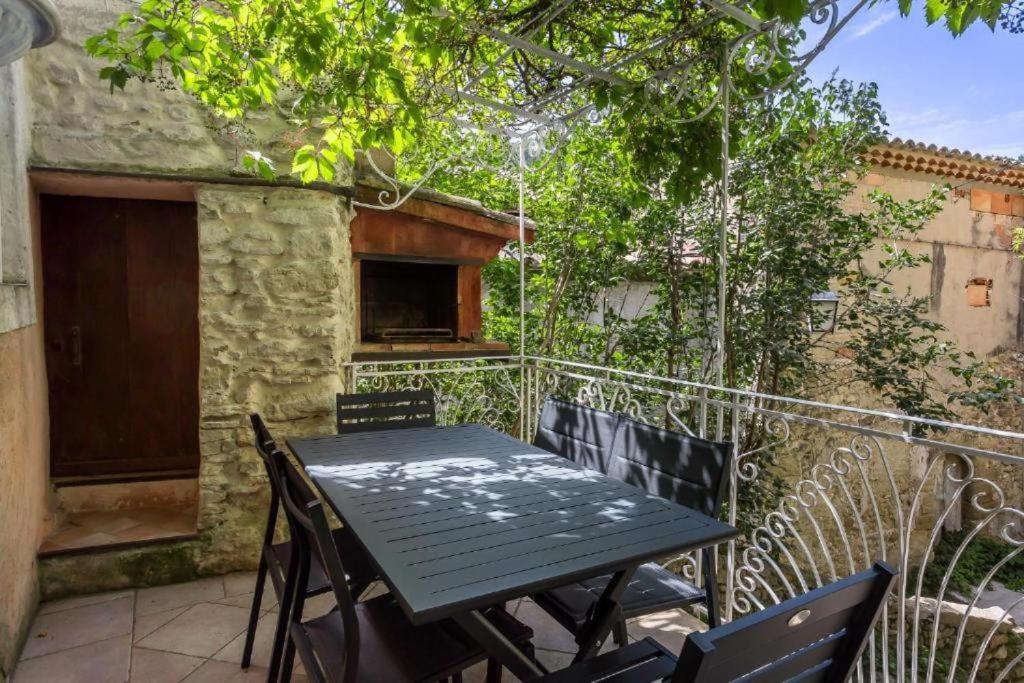 La maison du château - B&B Fontaine-de-Vaucluse