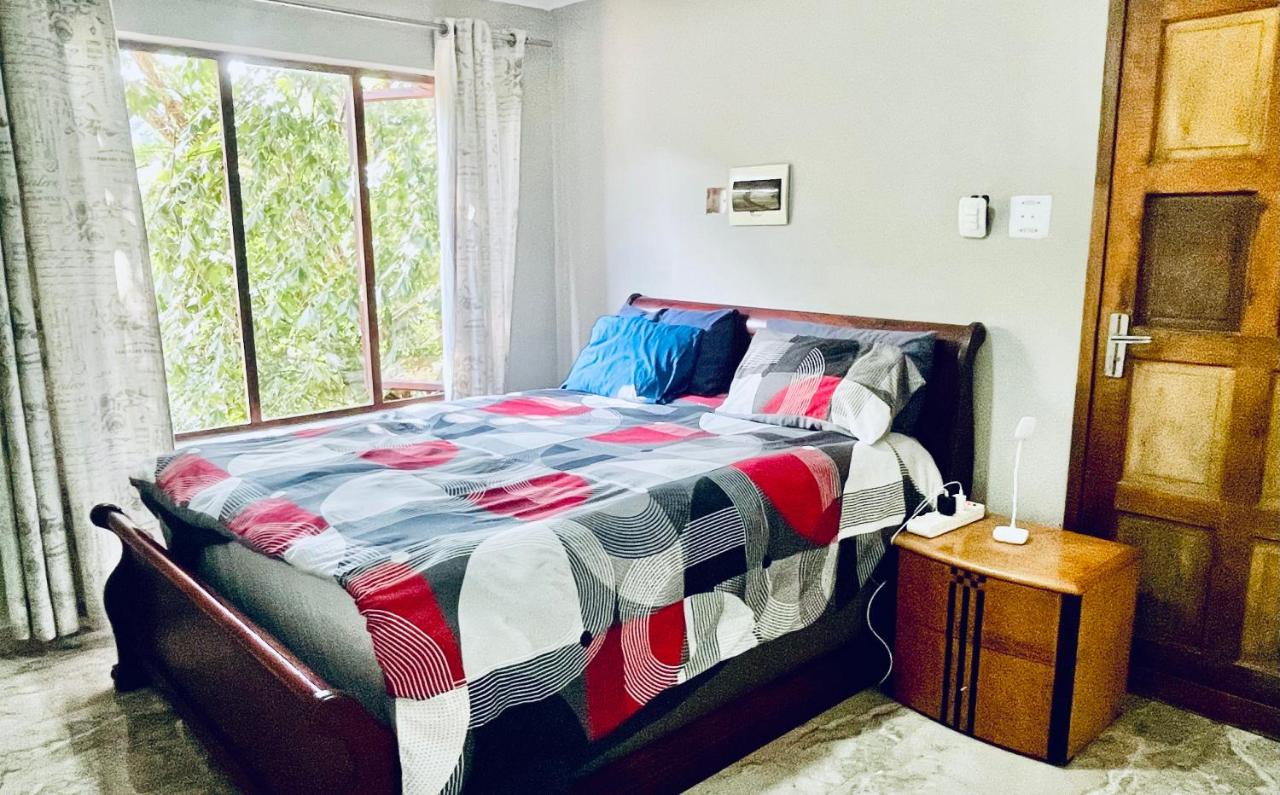 Familienzimmer mit Gartenblick