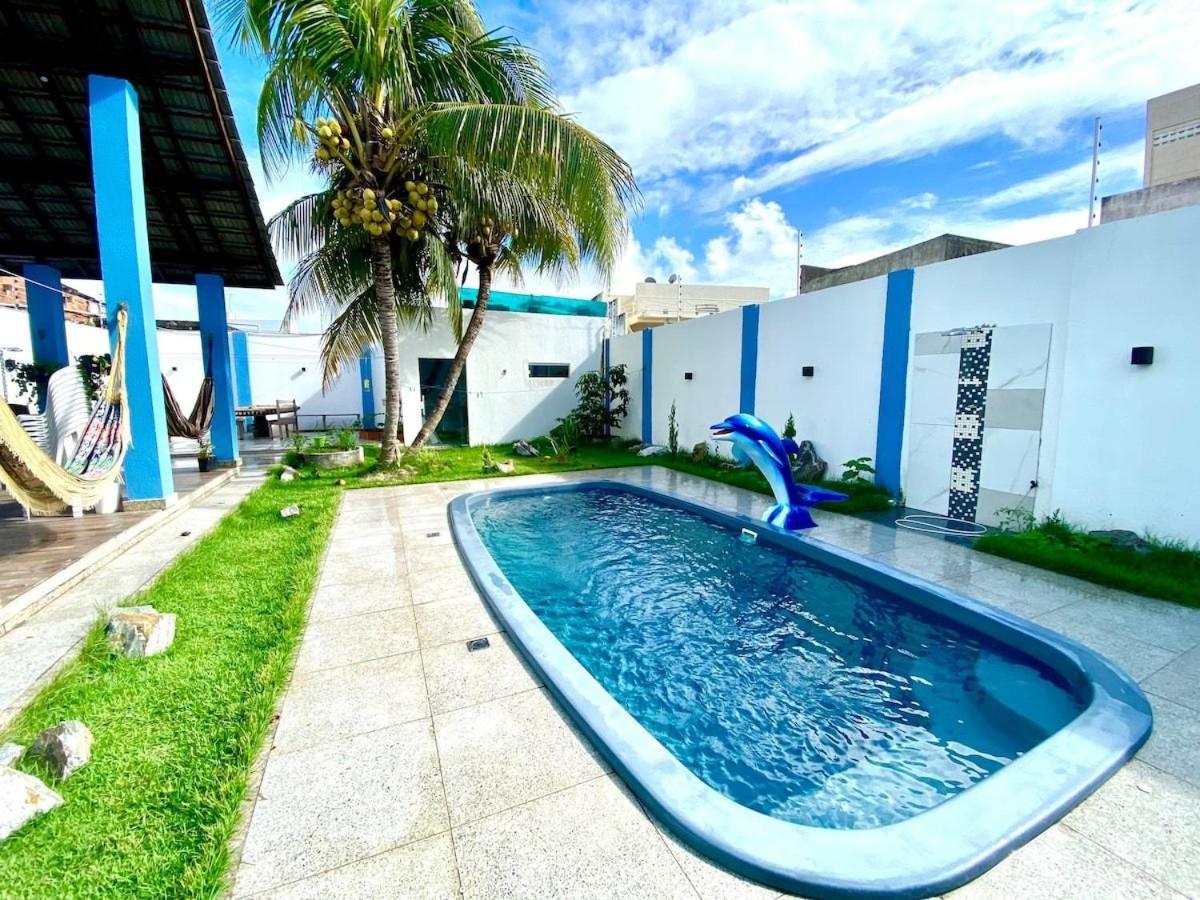 Casa com Piscina e Vista Mar na Orla de Atalaia - Bed and Breakfast Aracaju