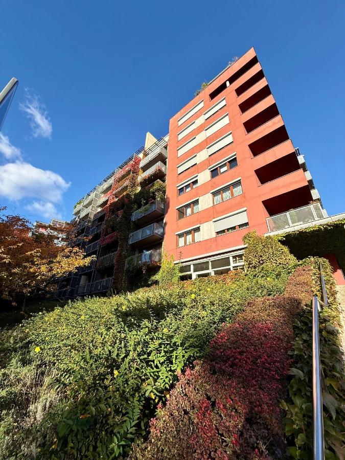 Minimalist Cozy Escape by O2 Arena - Bed and Breakfast Praag