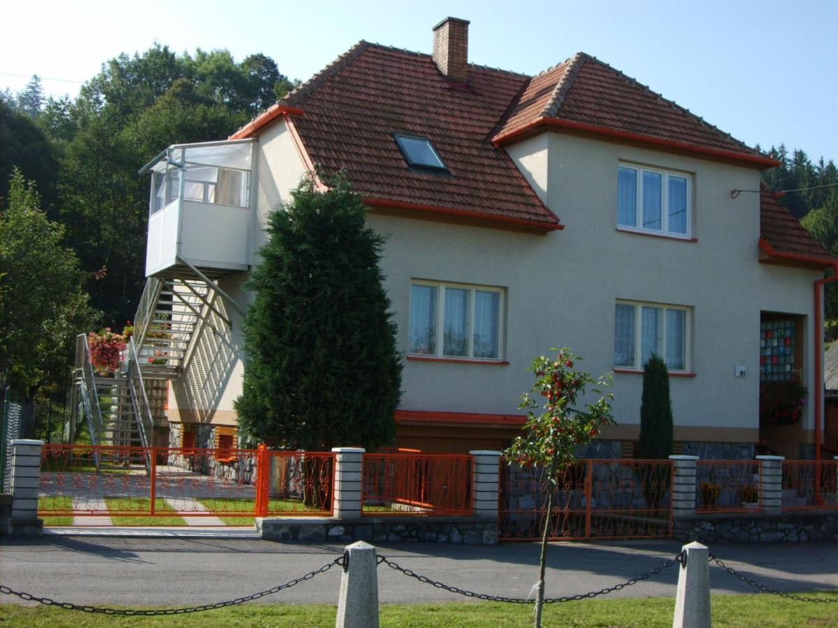 Apartmán Eva - Ferienwohnung Crhov