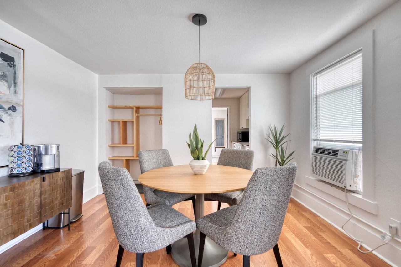 Stay Portland - La Casa Burnside - Local Eateries, Shops, and Bars - B&B Portland