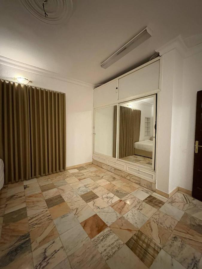 Private apartments 1 km - B&B Al Madīnah