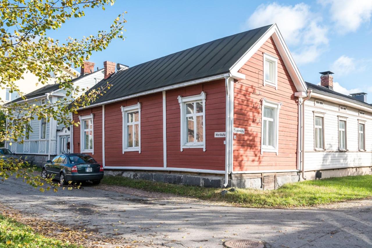 Hirsihuvi 1826 - B&B Oulu