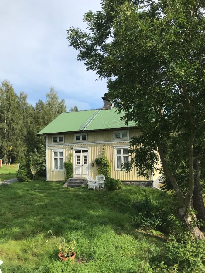 Lakeside Guesthouse, Lillstugan - Chambres d’hôtes Ramvik