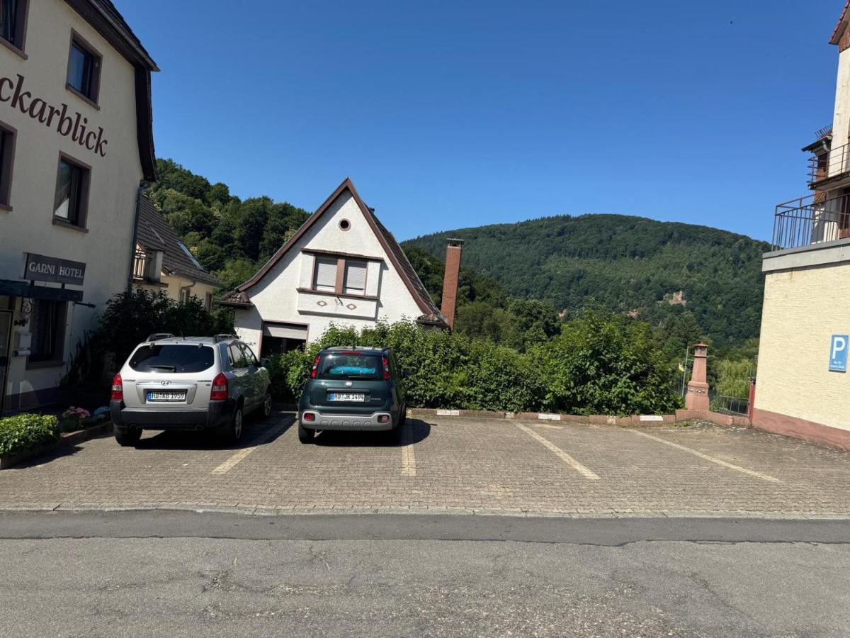 Hotel Garni Neckarblick - B&B Neckarsteinach