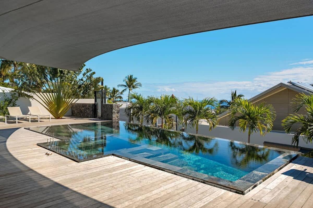 Villa Summer View 5* - piscine chauffée vue mer - B&B Saint-Gilles les Bains