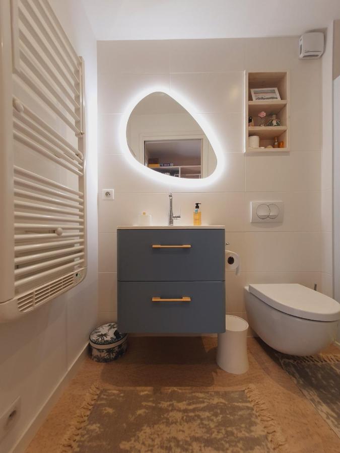 Charmant Studio Parking privé Clim au POINT ZERO - ROSSIconciergerie - Linge inclus - B&B La Grande-Motte