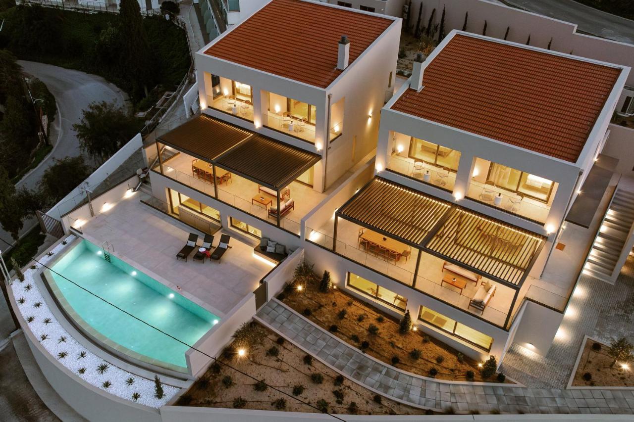 Majo Luxury Villas Panoramic Sea View Retreat with Heated Private Pools & Gym & Sauna - Chambres d'hôtes Agía Pelagía