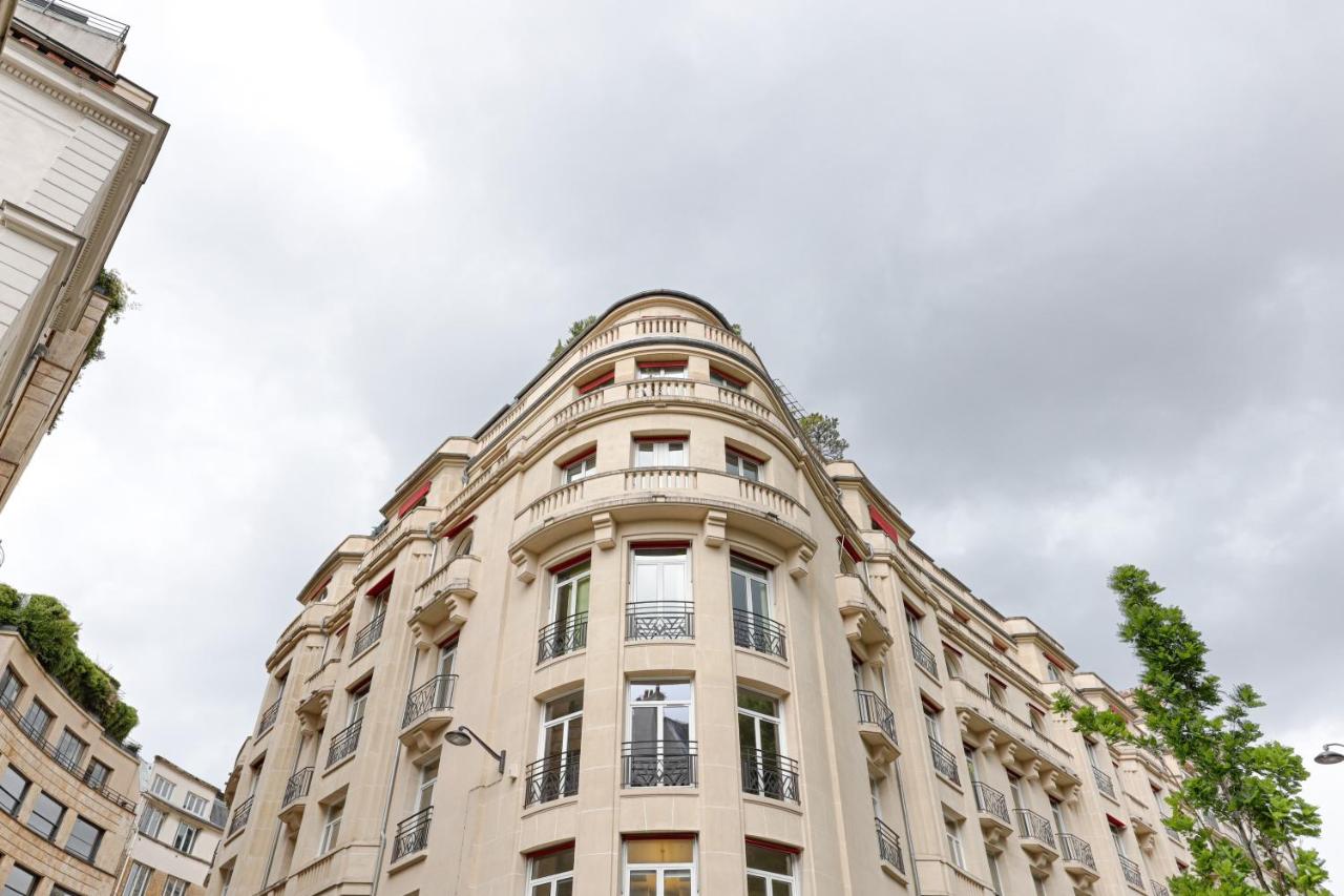 Luxury Apartment with balcony - B&B Paris