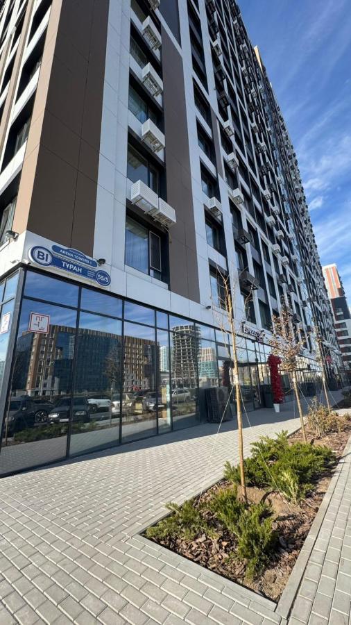 ЛЮКС квартира на левом берегу в ЖК Arena Towers - Ferienwohnung Astana