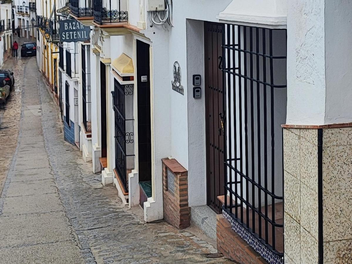 La Medina Alta - Bed and Breakfast Setenil de las Bodegas