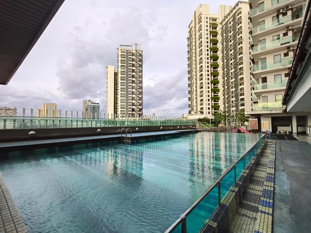 The Grand Kelana Jaya by Kenangan Homes - B&B Petaling Jaya