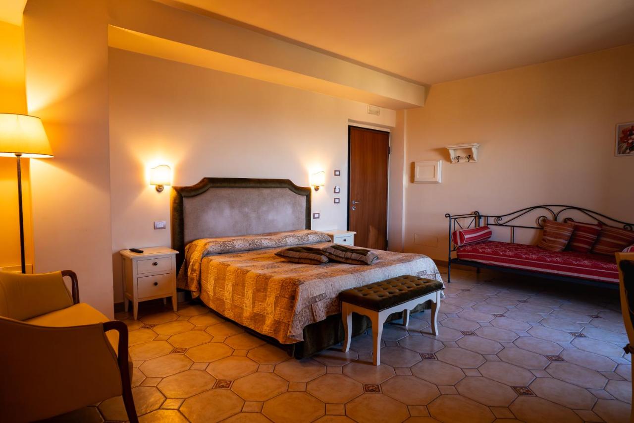 Junior Suite with Terrace