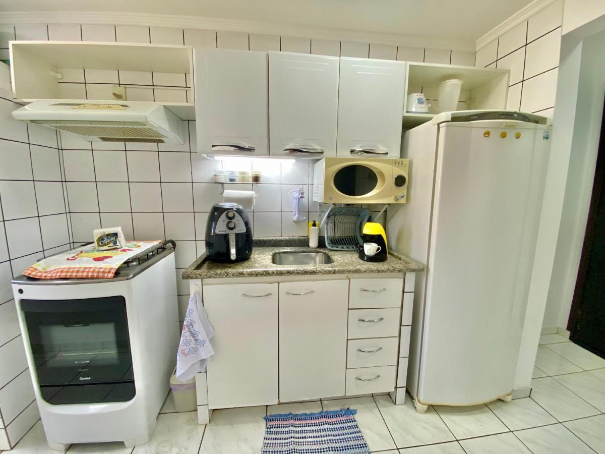 Apto Charmoso no Parque dos Ipês 2 Quartos casal ArCond WiFi 400M Home Office Garagem em Dourados - Ferienwohnung Dourados