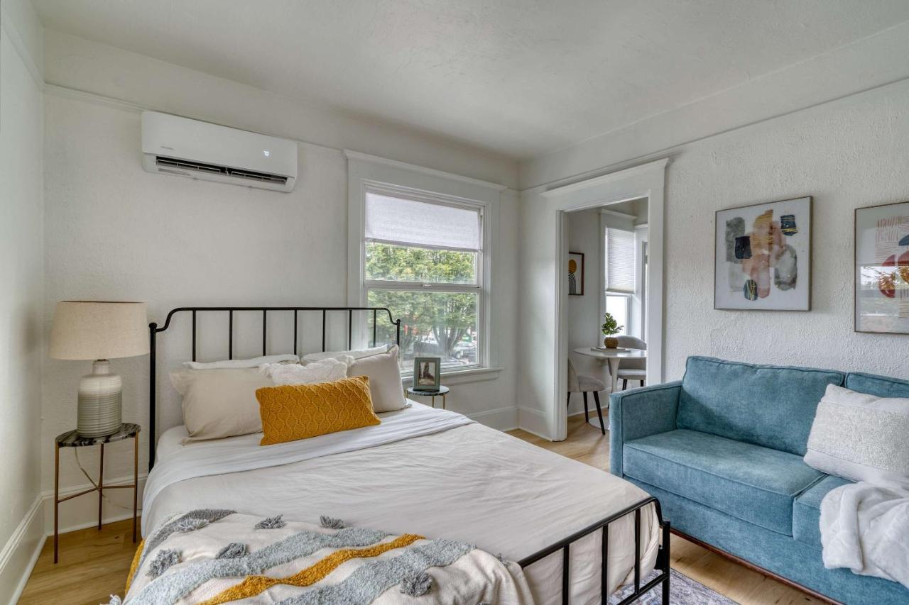 Stay Portland - The Bohemian Bungalow on Broadway - 94 WalkScore - Chambres d’hôtes Portland