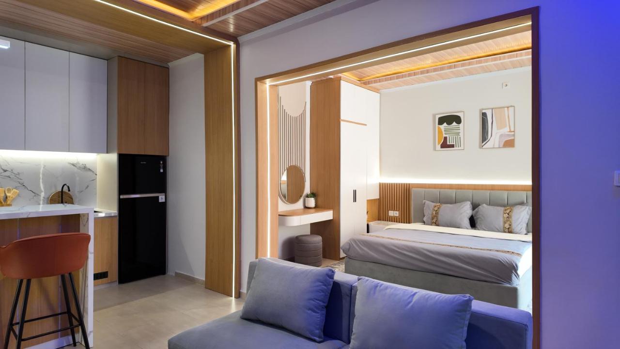 Lightstar Modern Villa Mandalika - B&B Katilampak