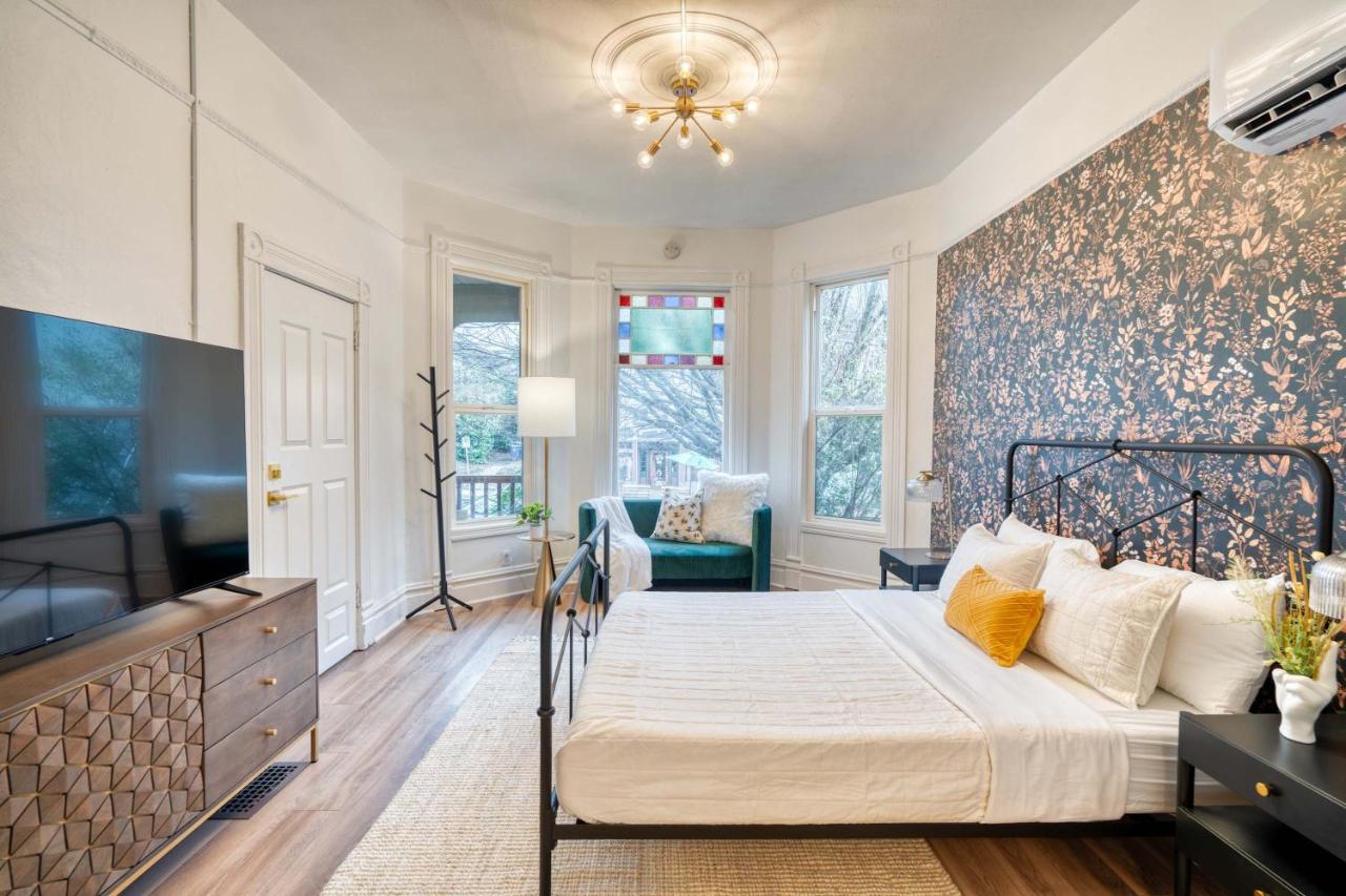 Stay Portland - Historic Queen Anne Vernacular - 95 WalkScore - Bed and Breakfast Portland