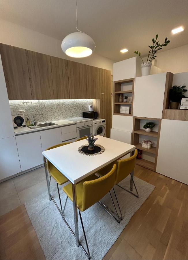Studio Apartment Ivy - Chambres d'hôtes Zagreb