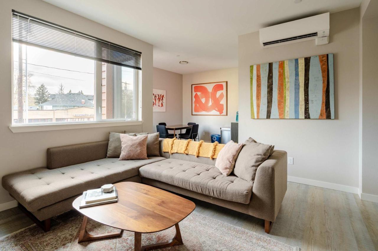 Stay Portland - The Mid-Century Cabin in Portland - Thrift & Eat - Ferienwohnung Portland