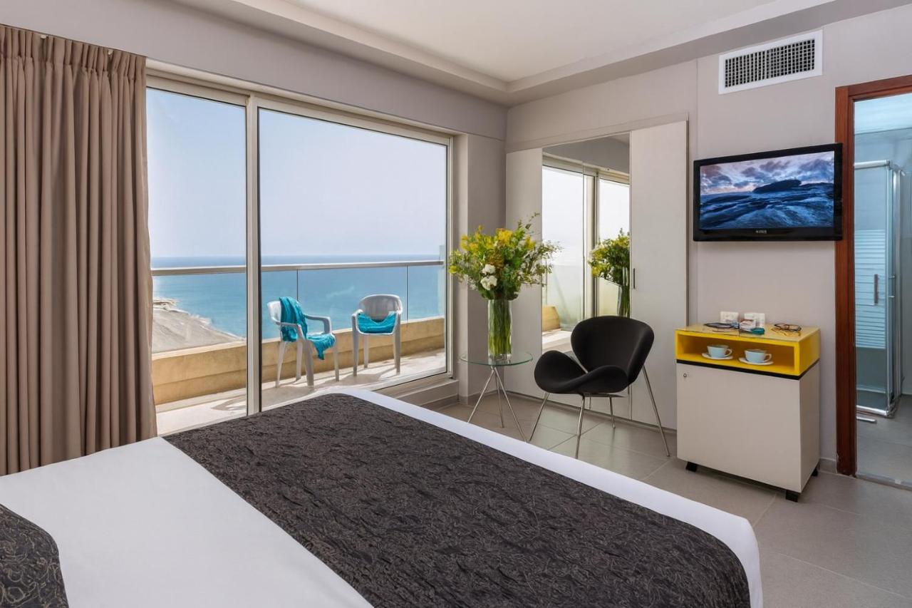 חדר על הים בבת ים - B&B Bat Yam