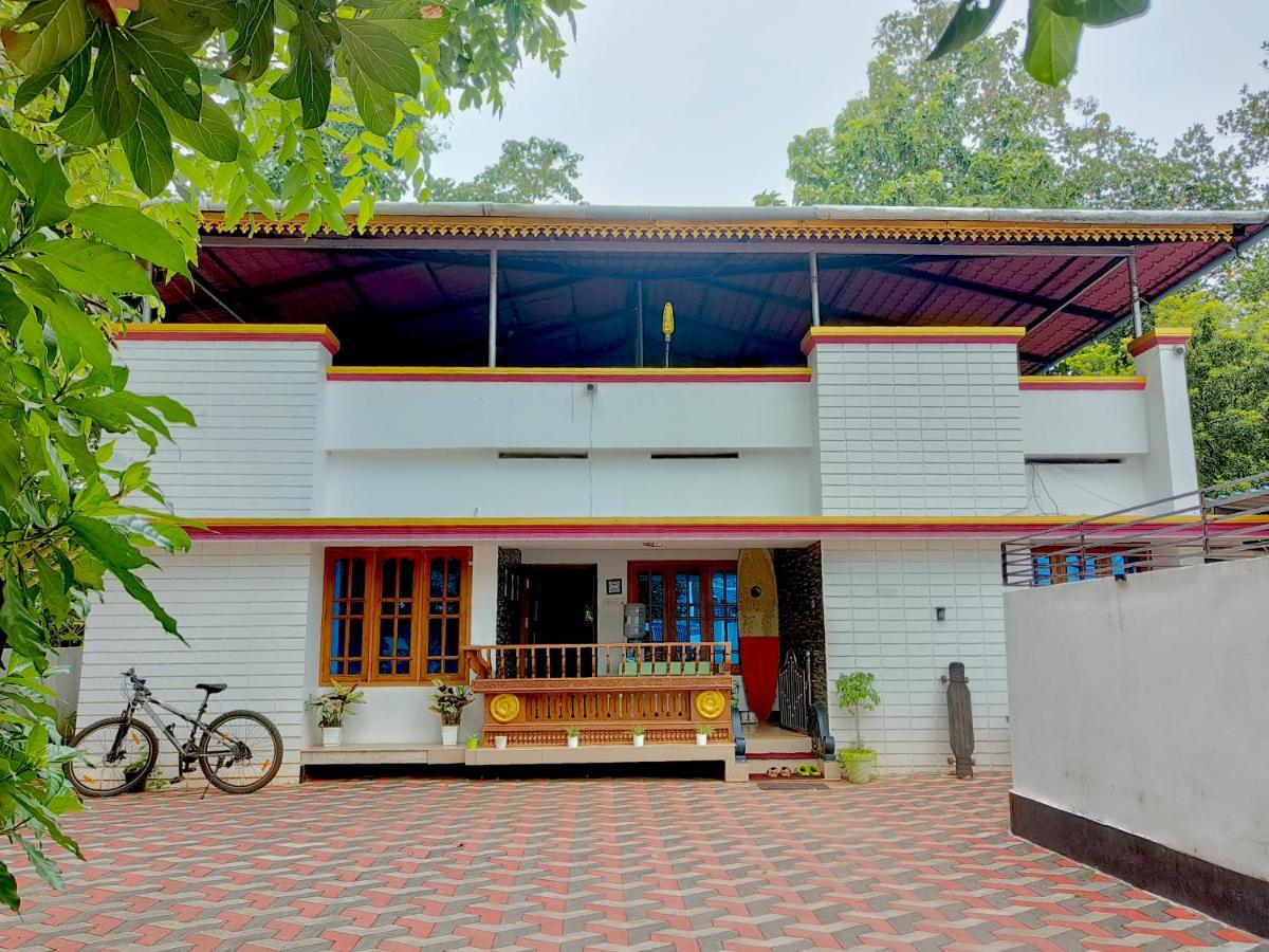 Harmonic Hideout - Bed and Breakfast Varkala
