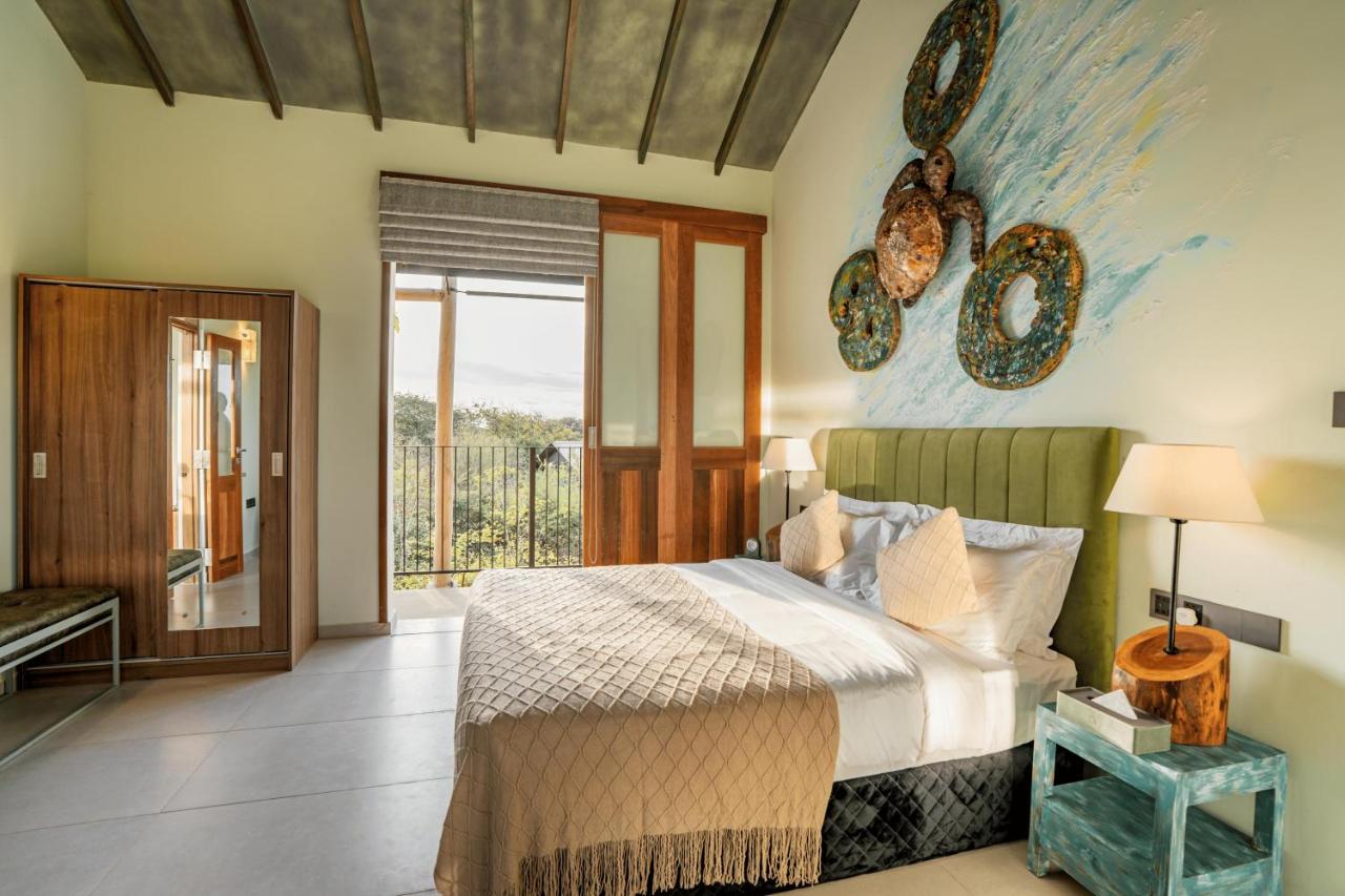 Deluxe Sea View Villa with Pool