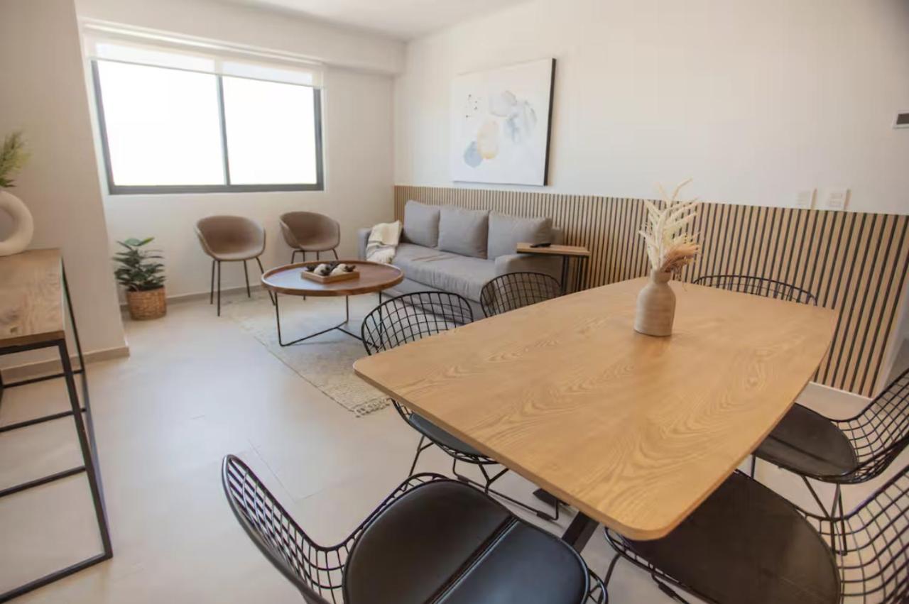 Appartement met 2 Slaapkamers en Uitzicht op Stad