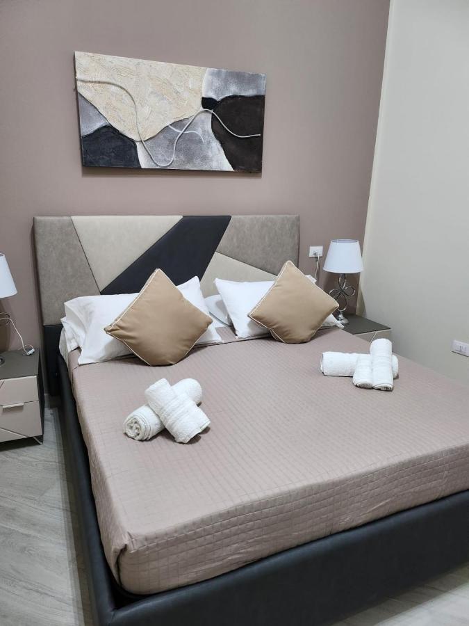 Camera Matrimoniale/Doppia con Letti Singoli con Bagno