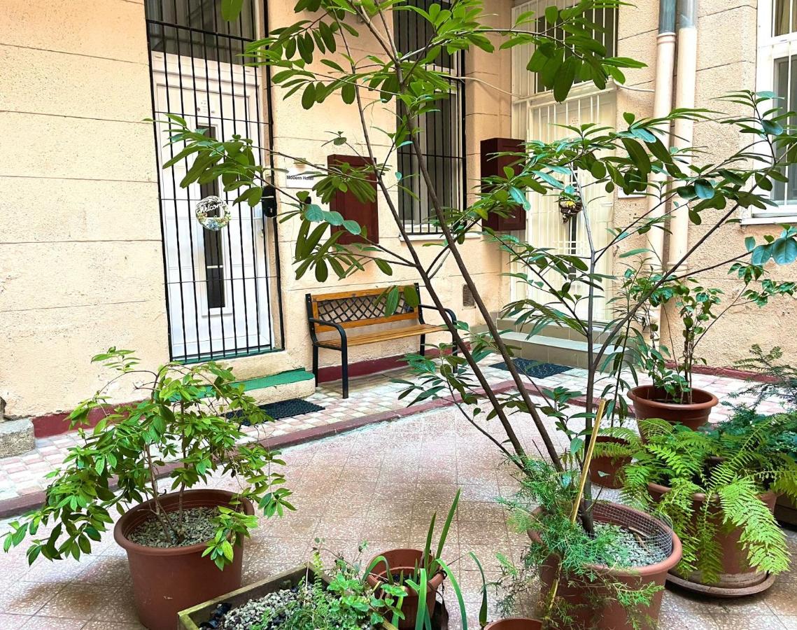 Modern Home - Close to City Park & Heroes' Square - Chambres d’hôtes Budapest