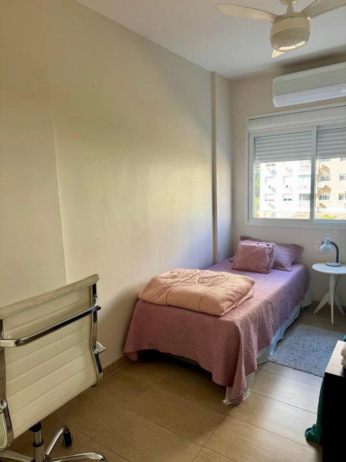 Ótimo AP 2 Dorm com suíte prox ao Consulado Americano - B&B Porto Alegre