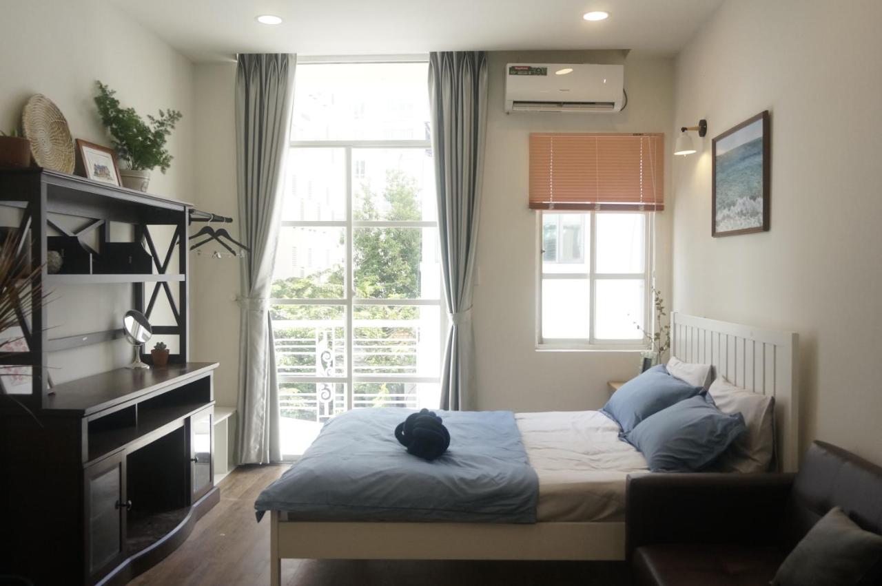 Camera Matrimoniale con Balcone (2 Adulti + 1 Bambino)