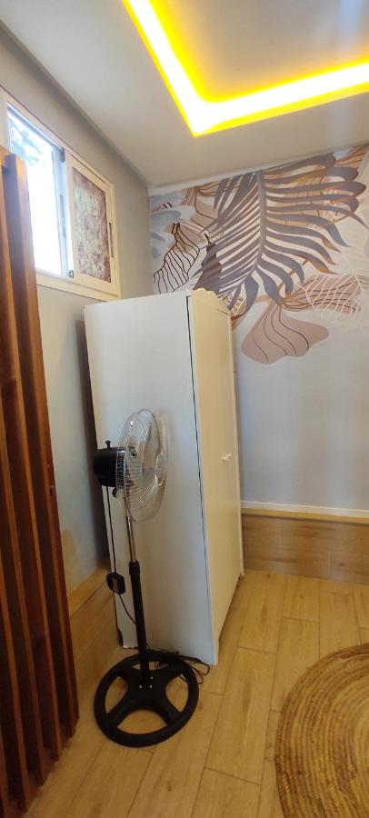 joli studio avec terasse au coeur harhoura - B&B Temara