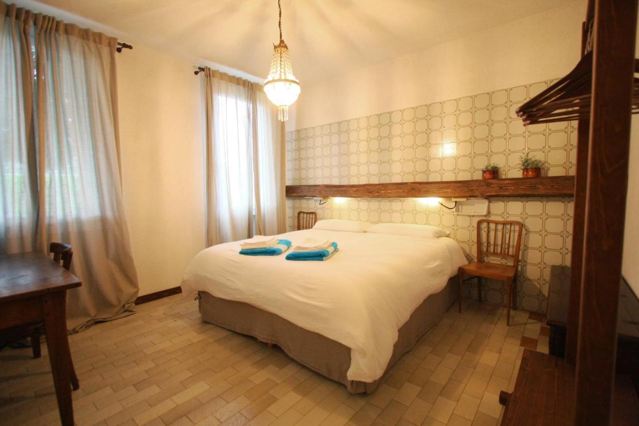 Doppel-/Zweibettzimmer mit eigenem Bad