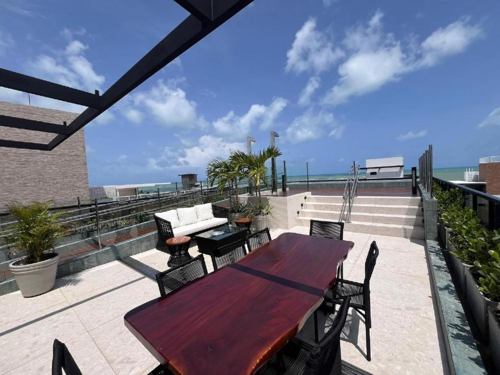 Flat 602 na Cobertura Luxo com Vista Panorâmica Mar Caribessa I Frente Mar Orla Bessa - Chambres d'hôtes João Pessoa