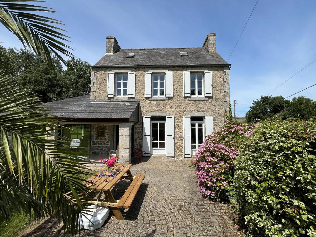 Maison Kersaliou, proche mer St Pol de Léon - Bed and Breakfast Saint-Pol-de-Léon