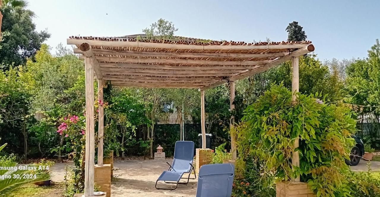 Sogno Mediterraneo Pula Sardegna villa a soli 300 mt dal mare - B&B Porto Columbu-Perd'È Sali