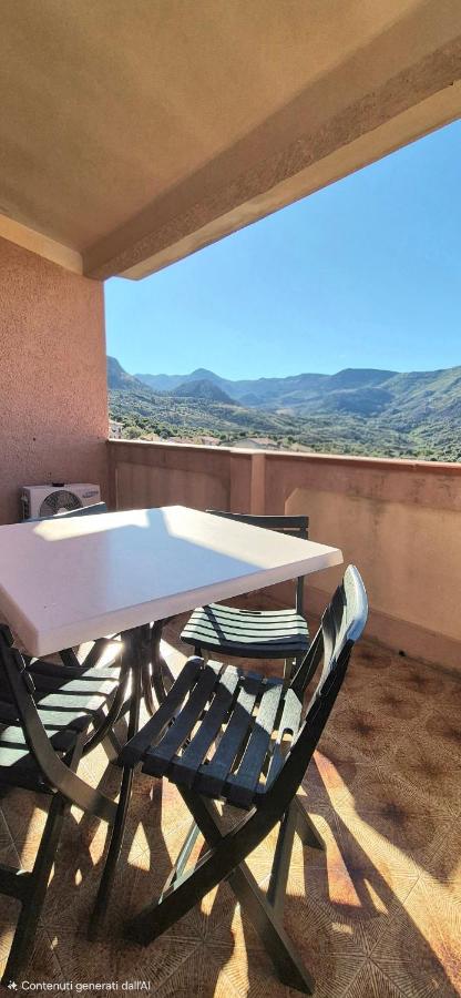 Vista mozzafiato e terrazza panoramica -Il Sogno- - B&B Cuglieri