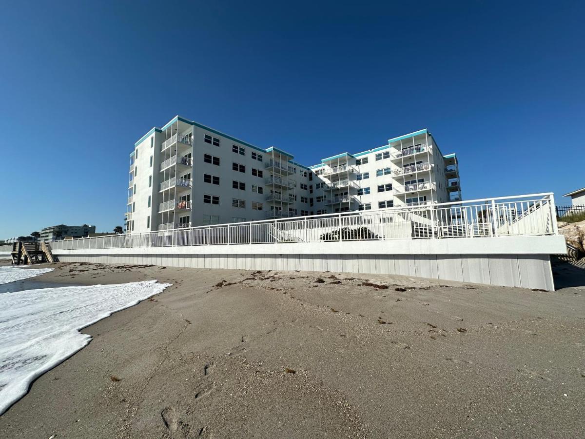 Beachfront Condo, Ocean Views, Near Patrick SFB - B&B Satellite Beach