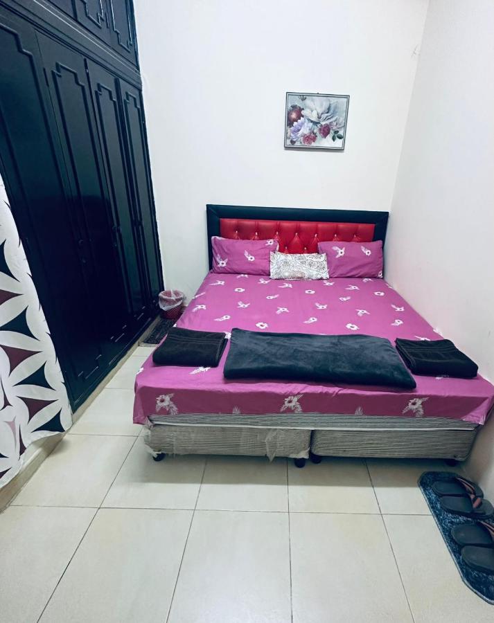 Budget Hostel Rooms - Ferienwohnung Al-Ain