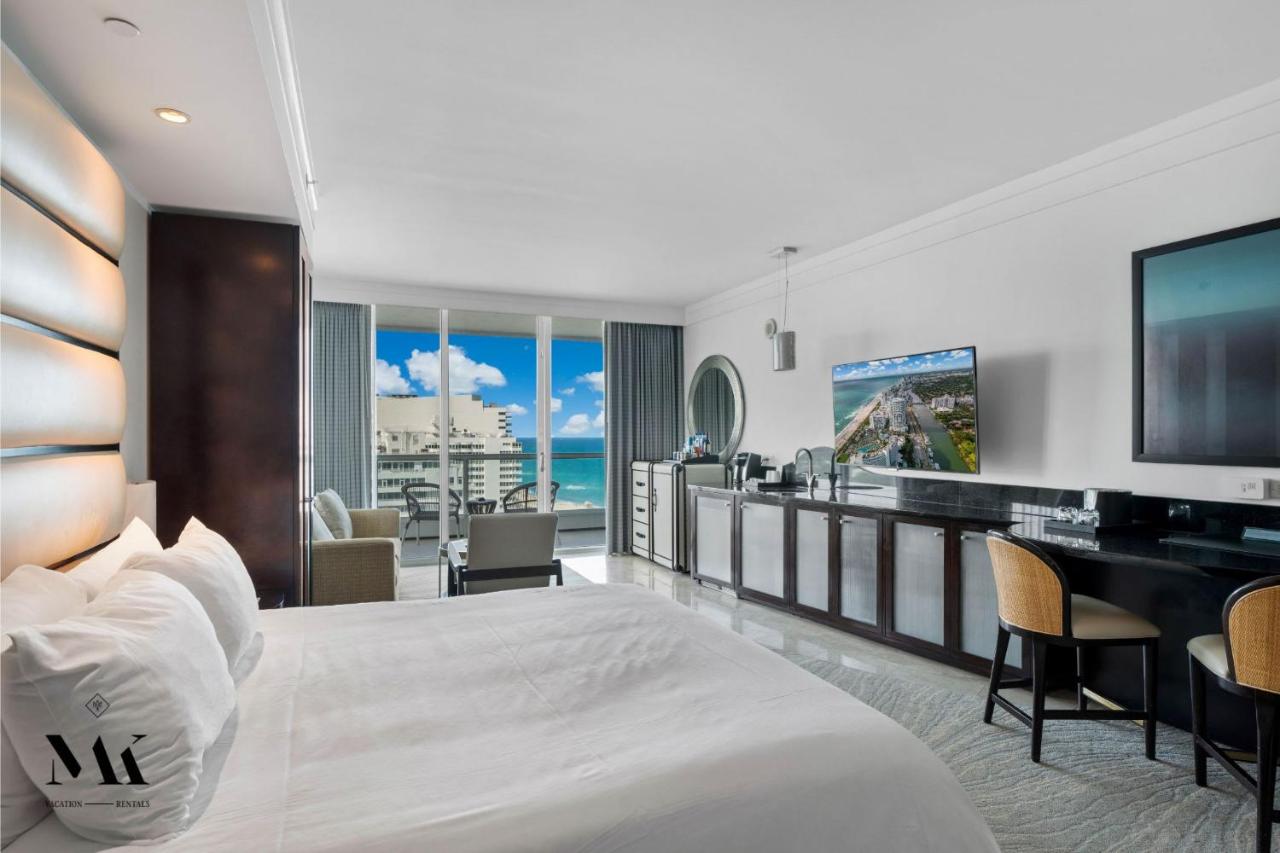 FontaineBleau Resort Balcony w Pool & Ocean View - B&B Miami Beach