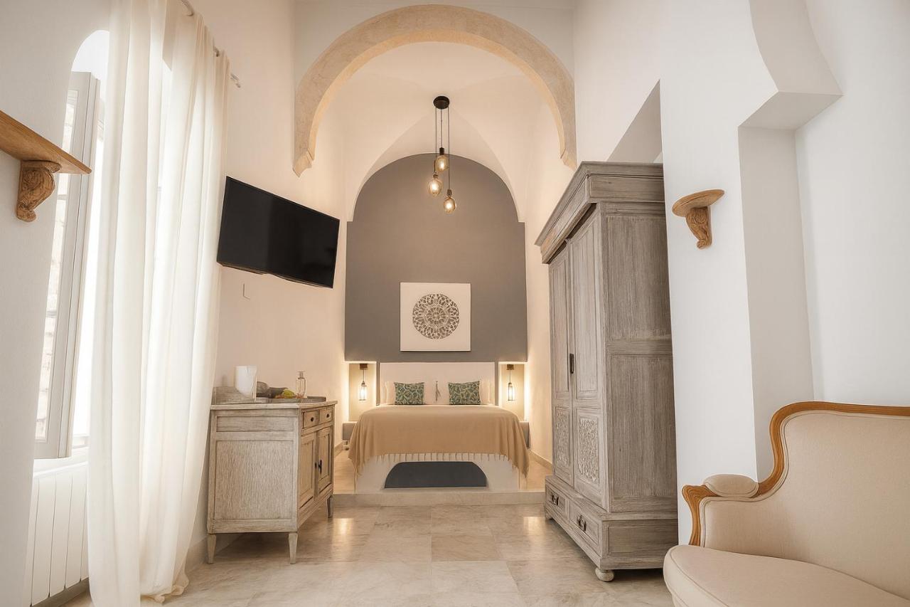 Camera Deluxe (2 Adulti + 1 Bambino)