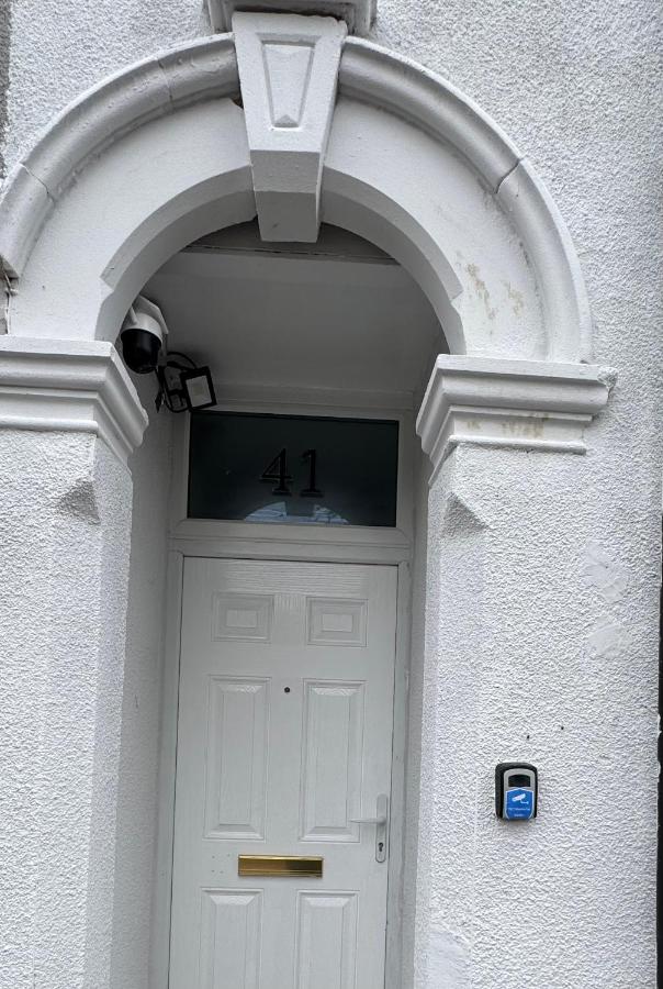 City Escape Stylish 4 bedroom house in Nottingham - B&B Nottingham