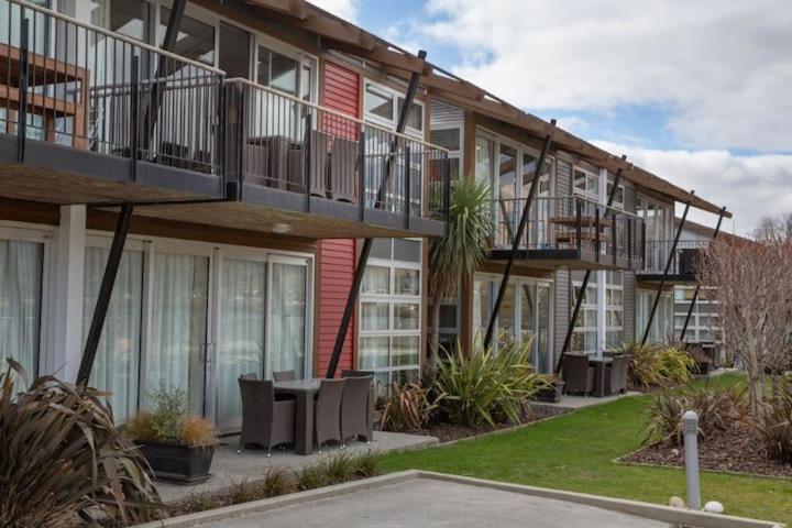 Cosy & Comfortable Studio Marina 203a - B&B Queenstown