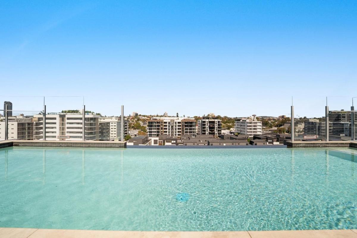 Chic West End Apartment steps to Cafés & River - Ferienwohnung Brisbane