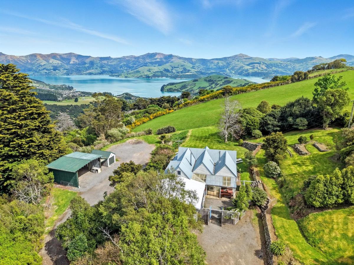 Toad Hall - Akaroa Holiday Home - Bed and Breakfast Akaroa