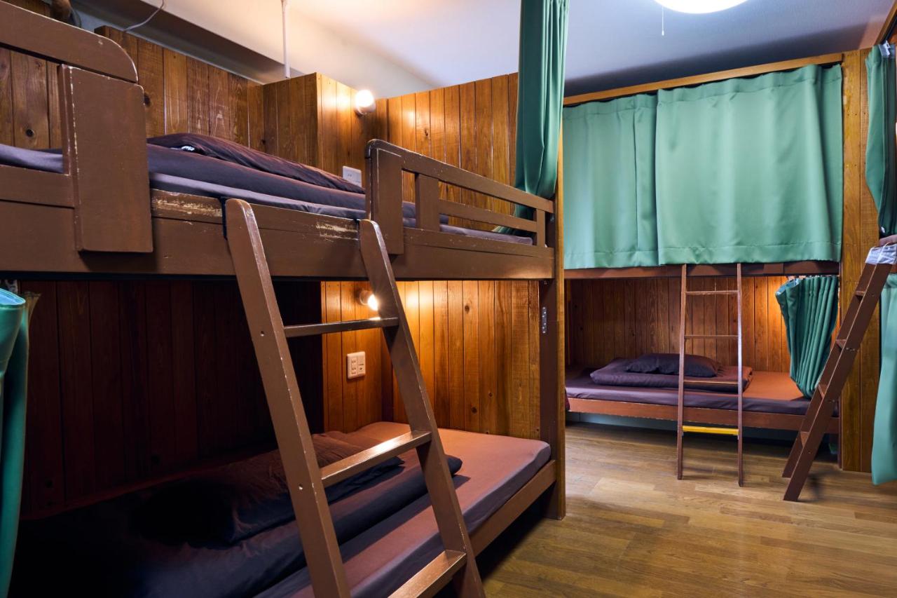 Etagenbett im Schlafsaal für Männer