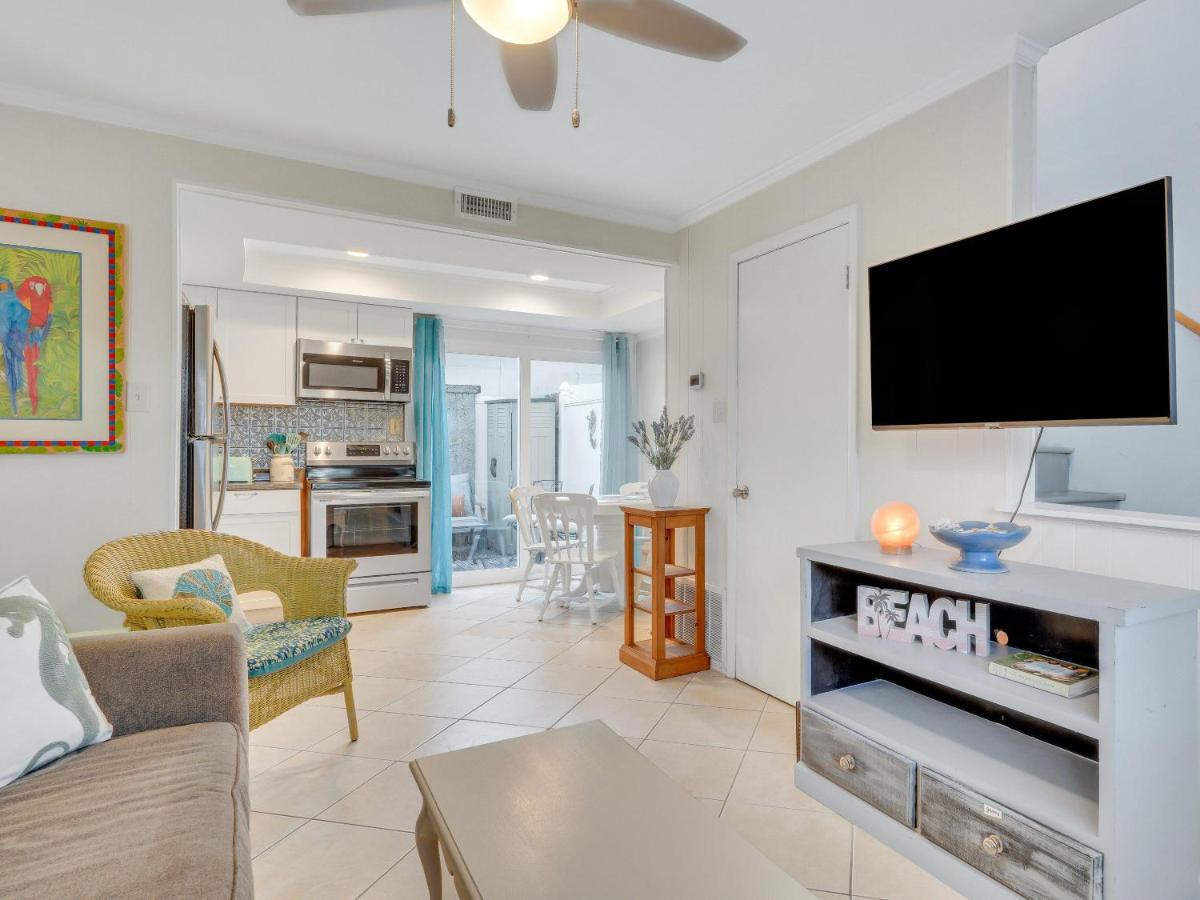 Sea Stallion - B&B Tybee Island