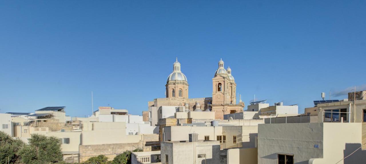 Traditional Maltese Escape with Rooftop Terrace by 360 Estates - B&B Dingli