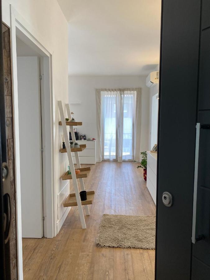 Casa Moniga-Residenze Lizzeri - Bed and Breakfast Menago